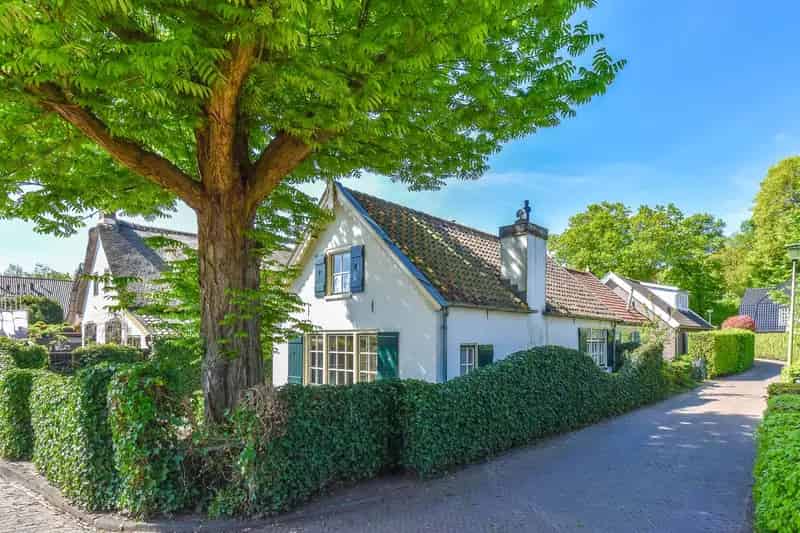 Huis te koop Laren Centrum: Sfeervol & Rustig 2 Slaapkamers