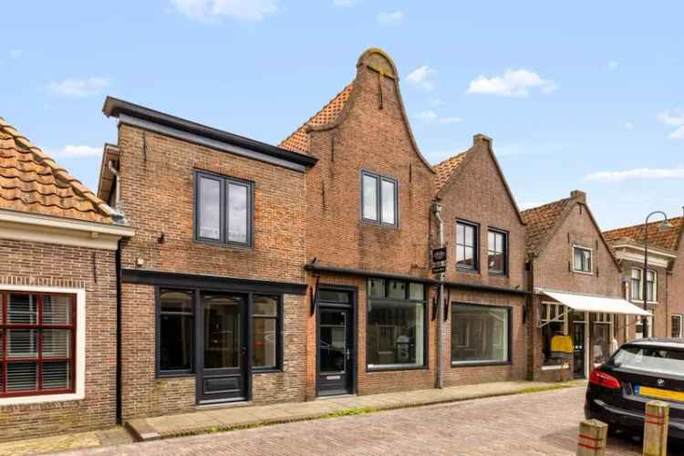 Eengezinswoning Te Koop in 15, Zuideinde, Monnickendam, Noord-Holland