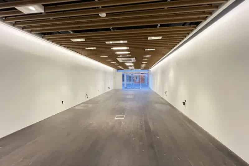 Winkelpand met bovenwoning te Tiel Centrum