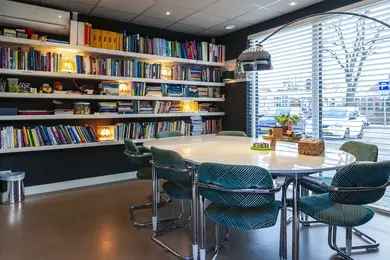140 m2 Kantoorruimte te Huur Uden