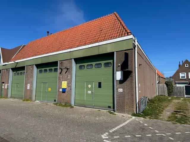 Bedrijfshal te Huur Volendam 86m2 begane grond 86m2 verdieping