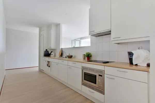 4 Kamer Appartement Ruime Woonkamer Loggia Moderne Keuken