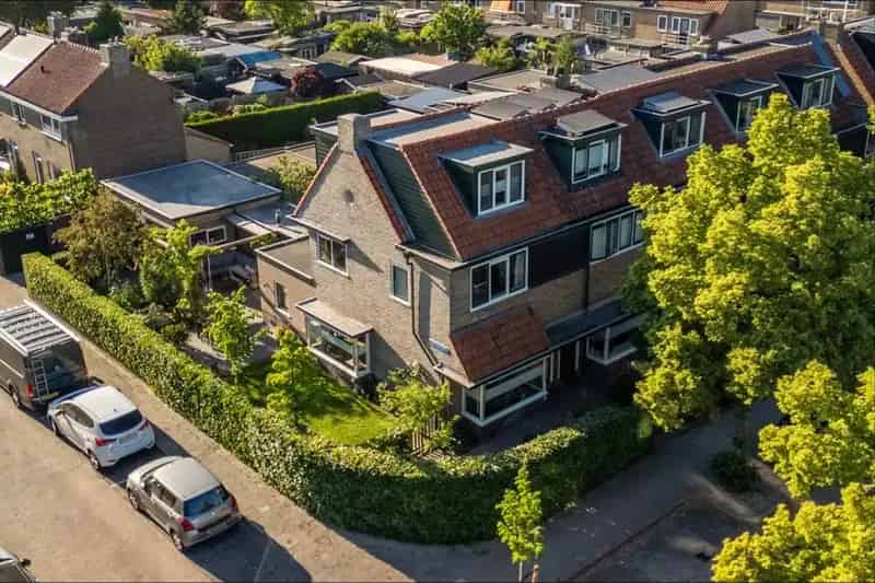 Jaren 30 Hoekwoning Amersfoort Ruime Tuin Garage 4 slaapkamers