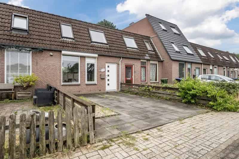 Huis te koop Heeskesacker Nijmegen 3 slaapkamers tuin aan het water