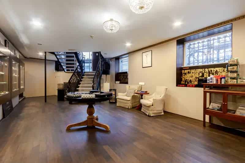 Winkelruimte te huur Maastricht Wyck NS-station 293m²