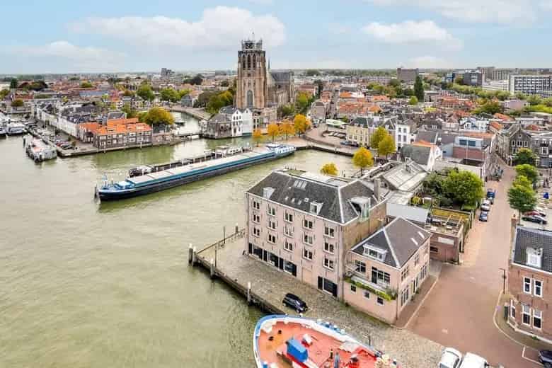 139m2 Kantoorruimte Dordrecht Historisch Pand Oude Maas