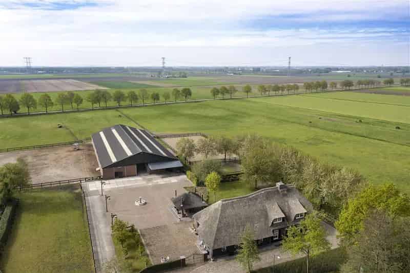 Langgevelboerderij 7 Ha Grond Stal Zonnepanelen