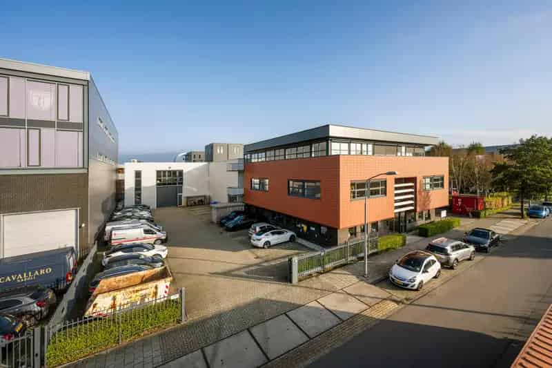 Bedrijfshal Haarlem 1905m² te Huur Waarderpolder