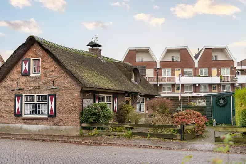 Huis te koop Laren NH: Authentieke Woonboerderij 110m2 te renoveren