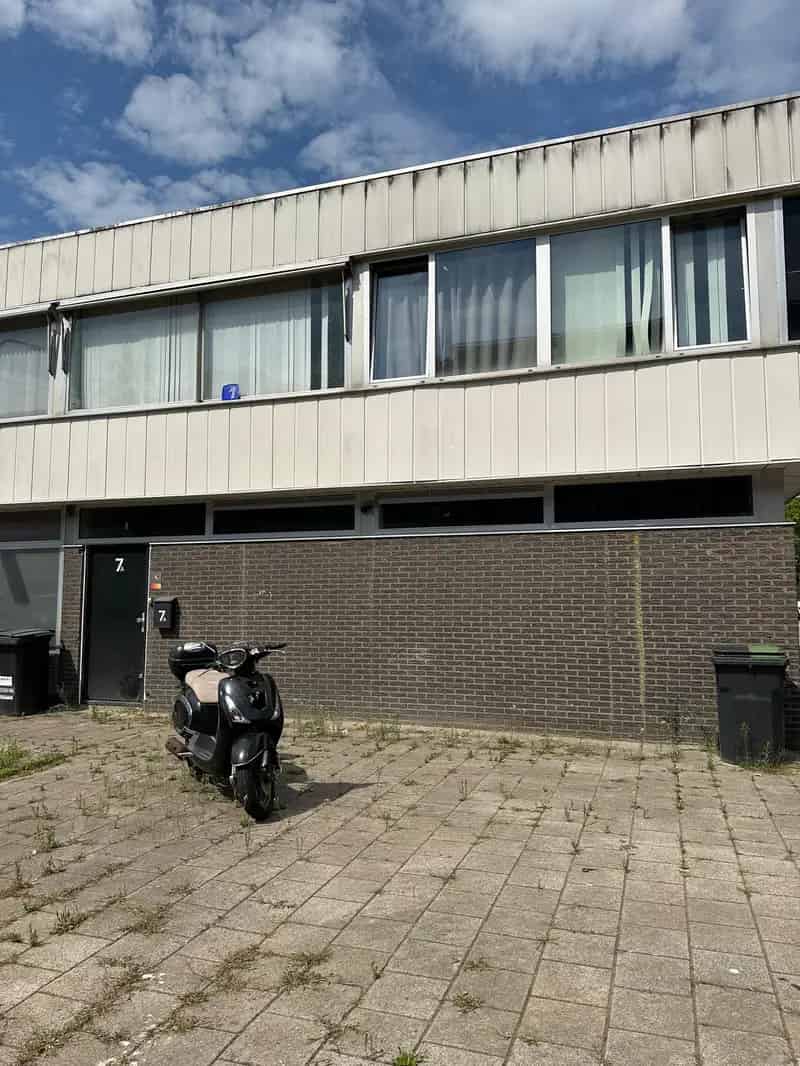 Bedrijfshal te huur Tilburg West 100m²