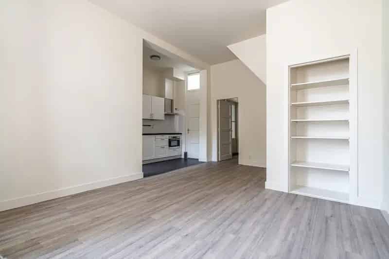 Leiden Hooigracht 63: Charmante 2-kamer Benedenwoning