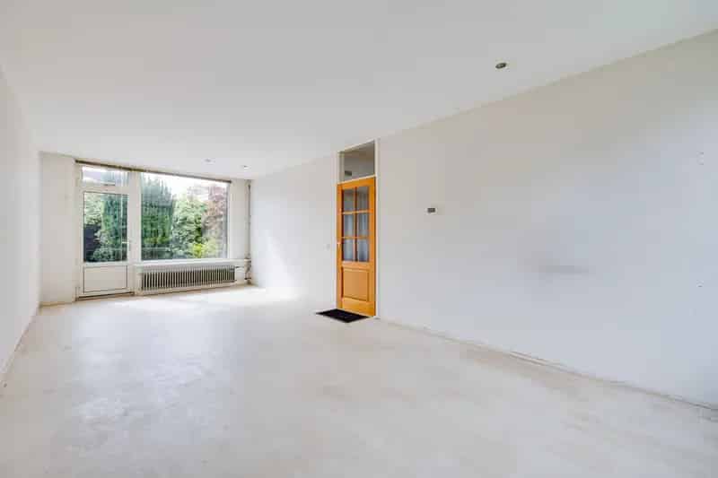 Hoekwoning Apeldoorn 4 slaapkamers ruime tuin