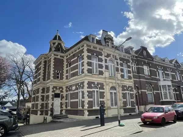 Appartement Cannerweg Maastricht: 2 Slaapkamers Nabij Stadscentrum