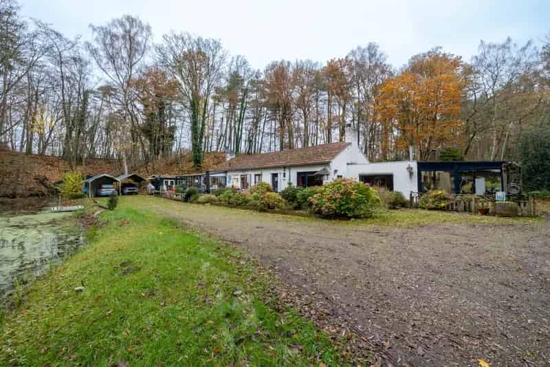 Bouwgrond Naarden 15180m2 Twee Woningen Bijgebouwen