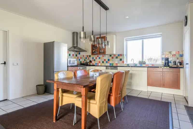 Vrijstaande woning Appeltern 4 slaapkamers grote bedrijfsruimte