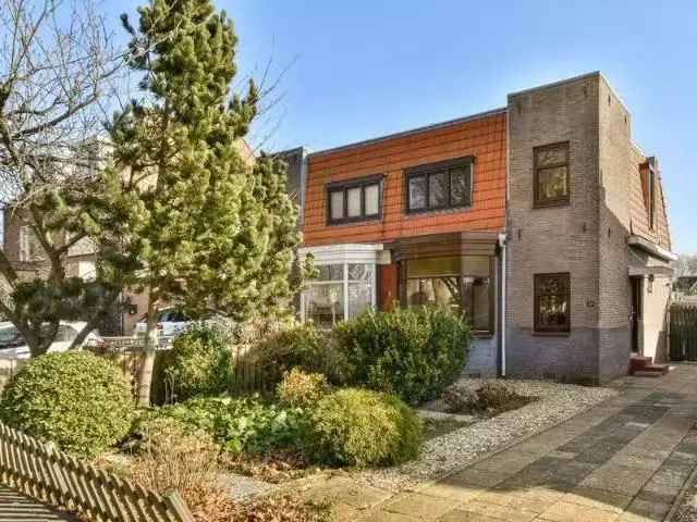 Jaren 30 Twee Onder Een Kapwoning te Badhoevedorp