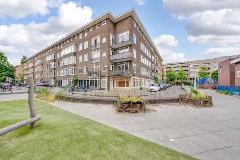 2-Kamer appartement Amsterdam West Erasmusparkbuurt te renoveren