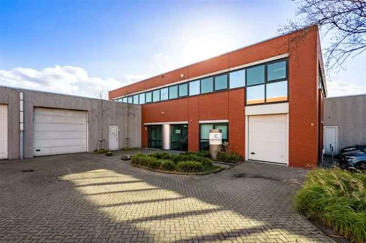 Bedrijfshal Zoetermeer | Zoek bedrijfshallen te huur: Platinastraat 13 2718 SZ Zoetermeer [funda in business]