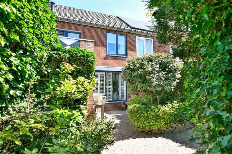 Huis te koop Hoofddorp 4 slaapkamers dakterras tuin