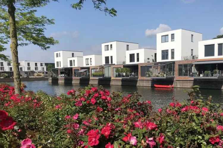 Luxe Waterwoning Cuijk: Modern & Rolstoelvriendelijk