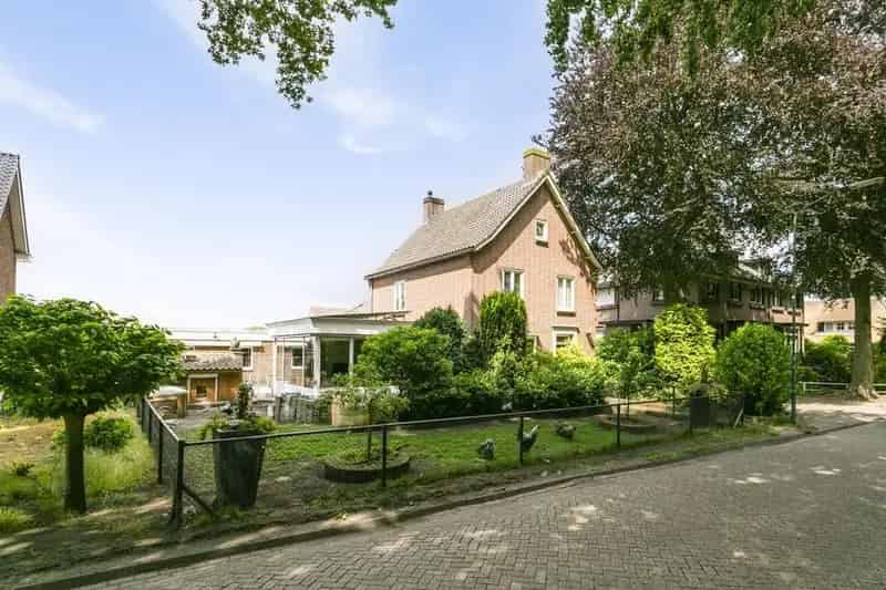 Vrijstaande woning 5 slaapkamers grote garage Vaartweg