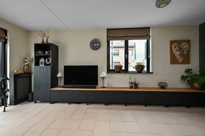 Ruime Hoekwoning 4 Slaapkamers Grote Tuin Assendelft