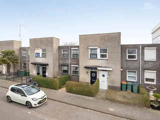 Woning te koop Breda Westerpark: 3 slaapkamers, tuin
