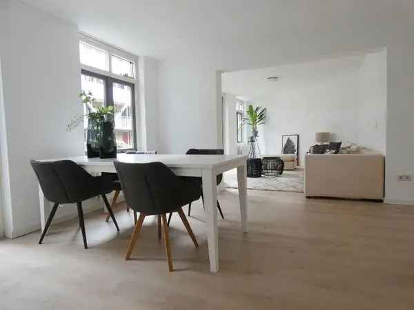 Appartement Te Huur in Den Haag, Zuid-Holland