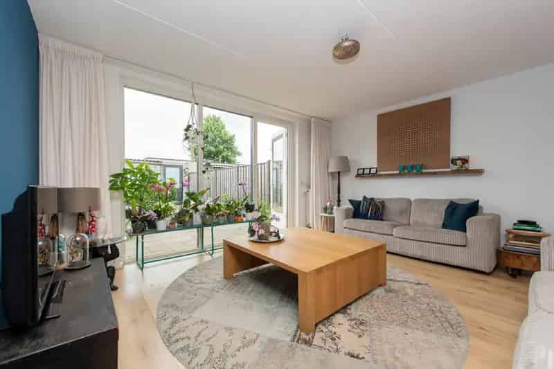 Moderne Tussenwoning Reeshof 4 Slaapkamers Instapklaar