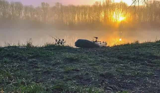 Natuurgebied Lage Zwaluwe te koop: 10 hectare met viswater en bos