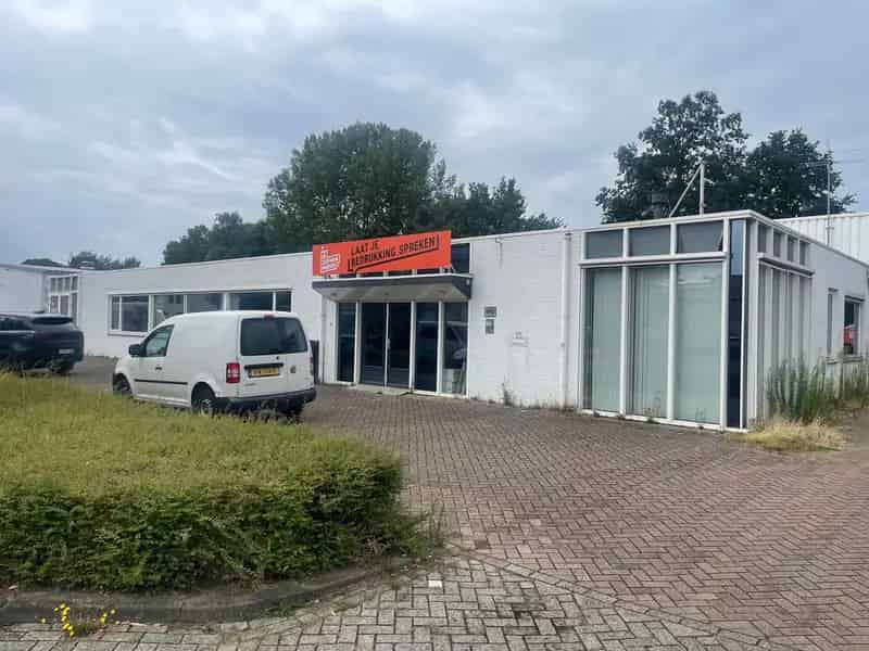Bedrijfsruimte te Huur Tilburg Loven 290m²