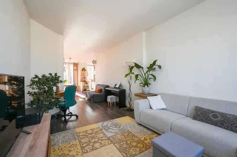 Lichtrijk appartement Den Haag 2 slaapkamers 2 balkons