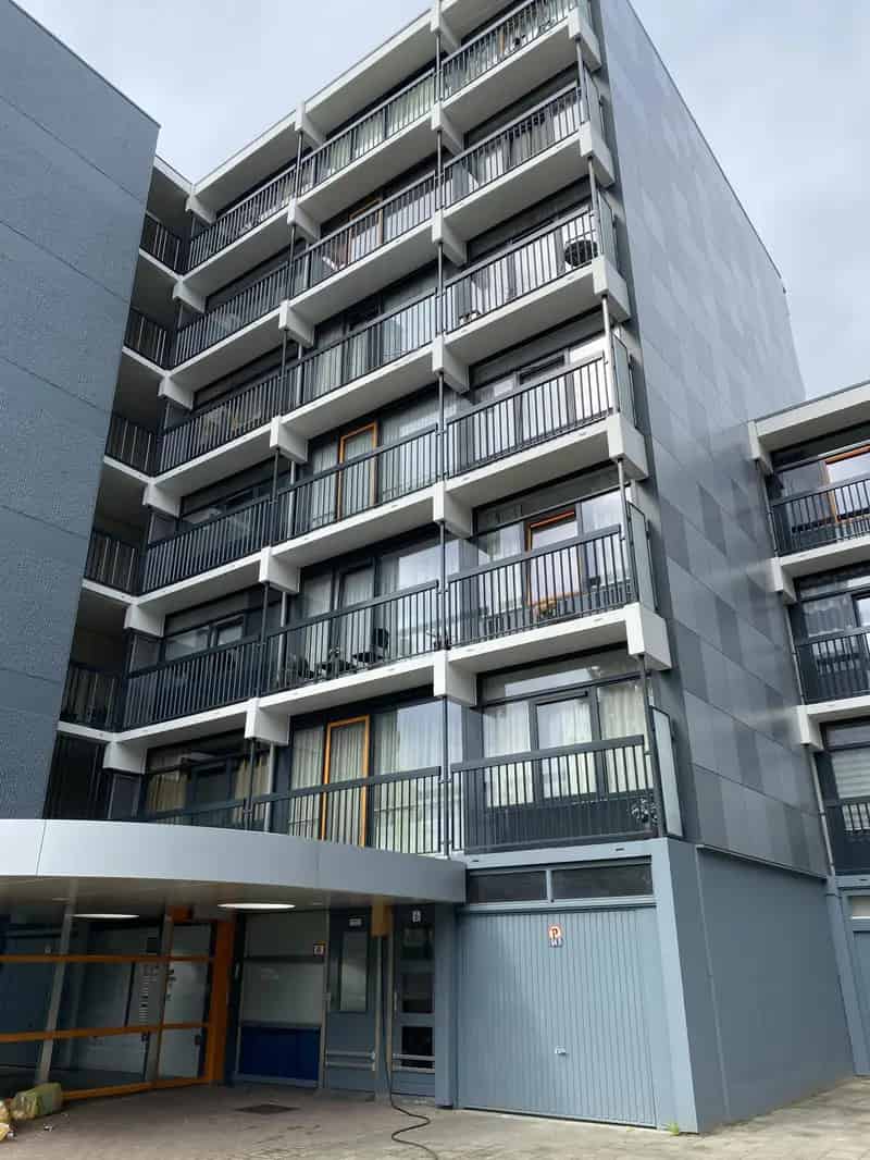 Flatwoning 1 slaapkamer Dukenburg nabij winkelcentrum