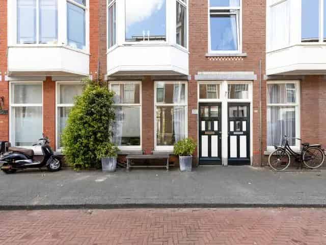 Parterre te koop Johannes Camphuijsstraat Den Haag