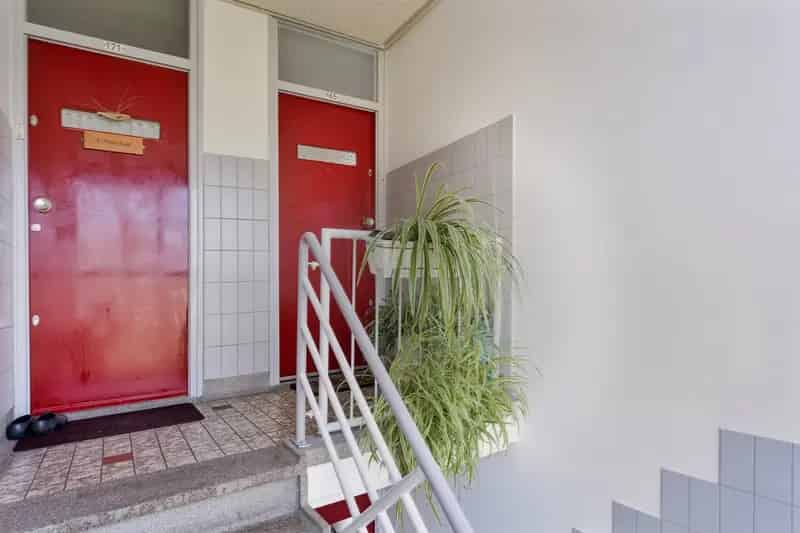 Appartement te koop Voorschoten: Ruim 4-kamer appartement met balkon en groen uitzicht