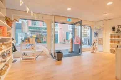 100m2 Winkelruimte Leiden Haarlemmerstraat Toplocatie Belegging Eigen Winkel