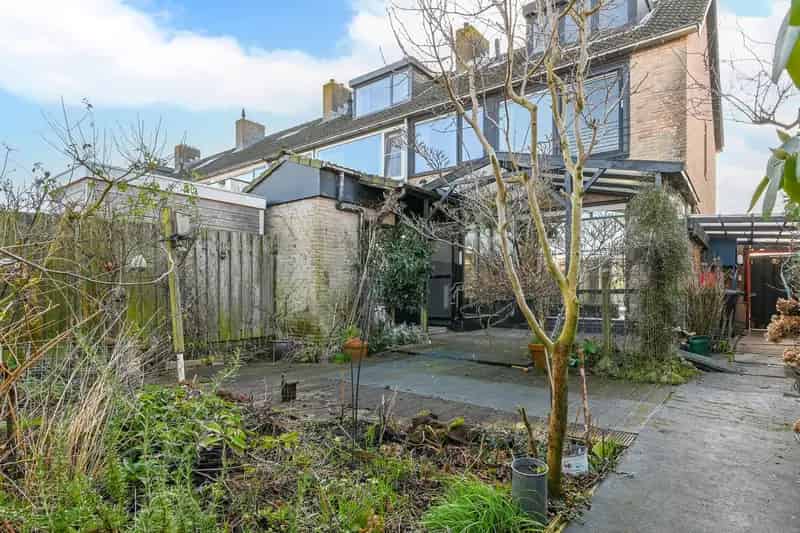 70er Jaren Hoekwoning Kockengen Ruime Tuin 4 Slaapkamers Garage Optie