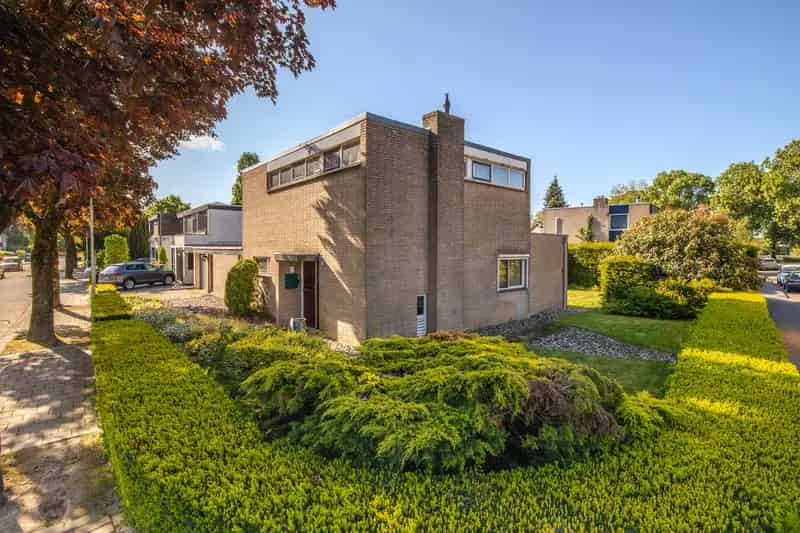 Huis te koop Westervoort: Ruime woning met 4 slaapkamers en garage