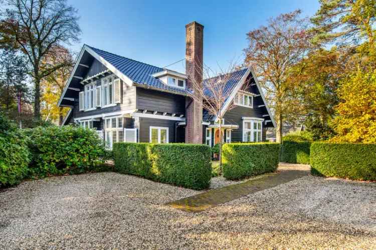 Huis te koop Bussum Spiegel: Royale Villa met 4 slaapkamers en 3 badkamers