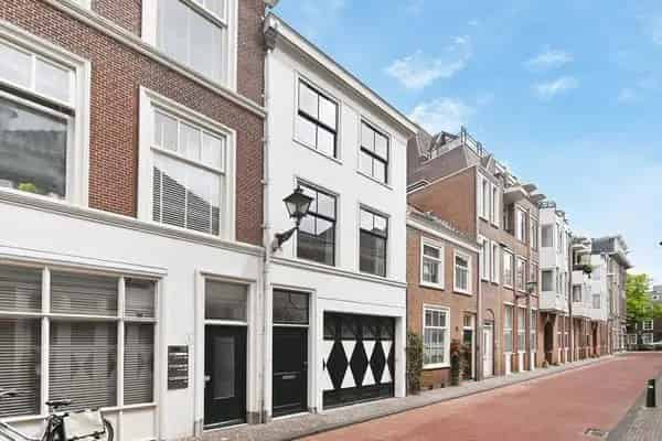 Gerenoveerde Bovenwoning Den Haag Centrum 3 Slaapkamers Dakterras