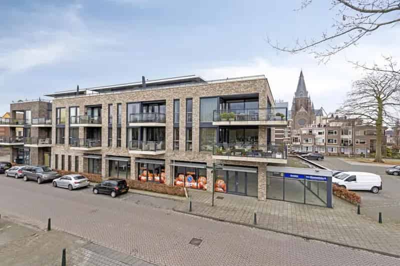 Luxe Penthouse Steenbergen 3 Slaapkamers Dakterras 165m2