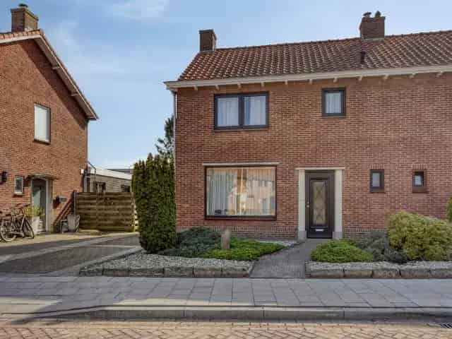 Ruime woning met grote tuin nabij bos en centrum Hulst