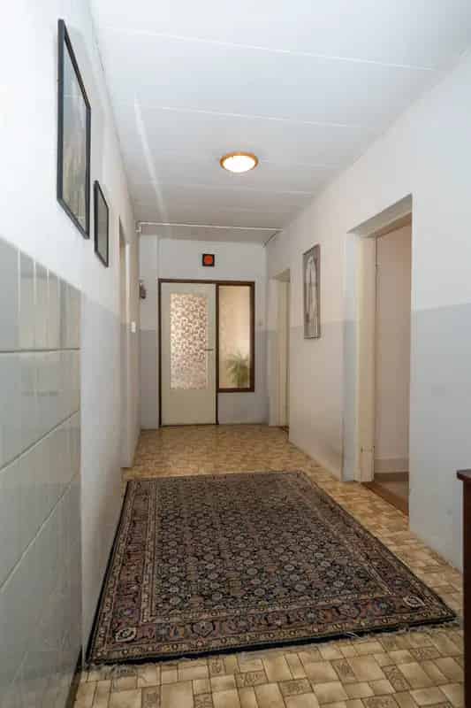 Bungalow met 4 slaapkamers en 2 recreatiewoningen te koop