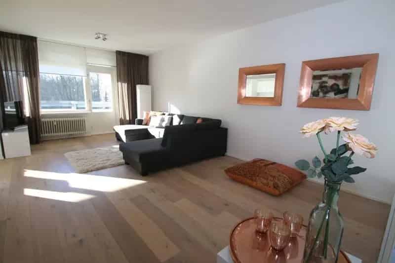 Luxe 3-kamer appartement gerenoveerd 2013