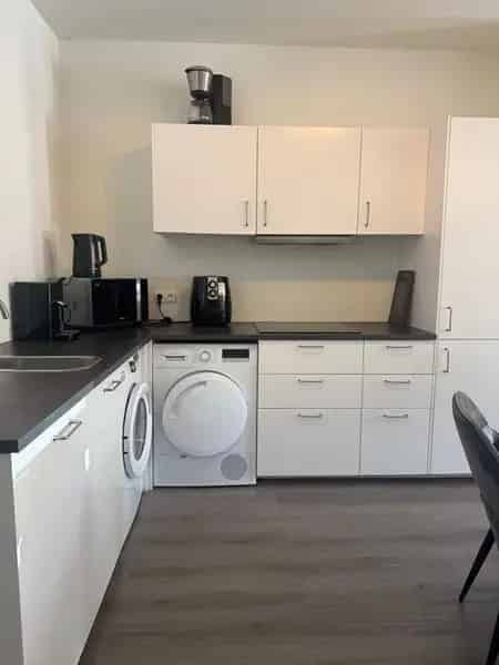 Ruime 4 Slaapkamers Een gezinswoning Gemeubileerd te Huur