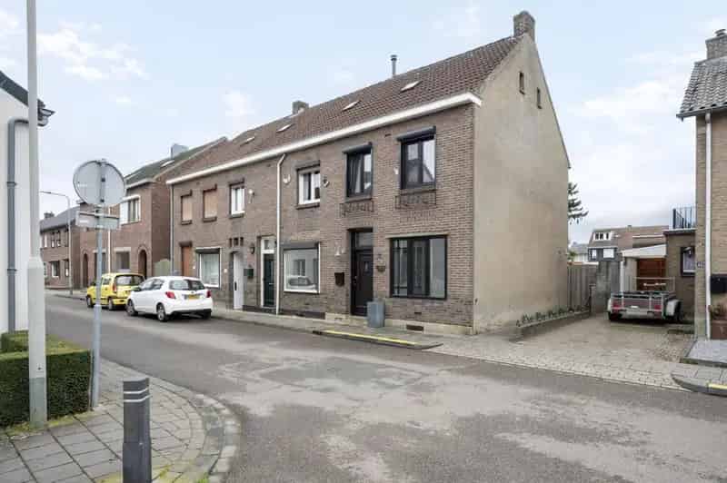 Tweekapper Grevenbicht 1931 87m2 8 Zonnepanelen