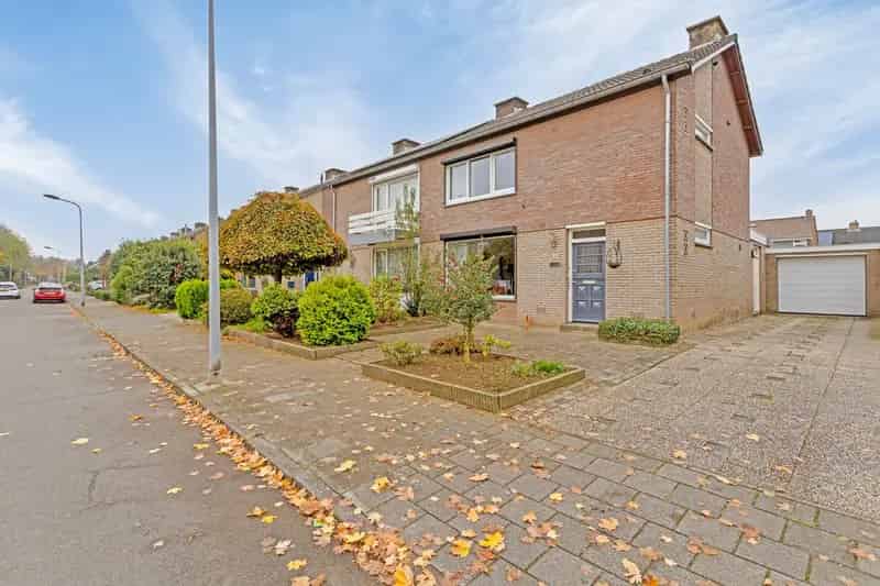 2-onder-1 Kapwoning Heugem 3 slaapkamers Garage Tuin