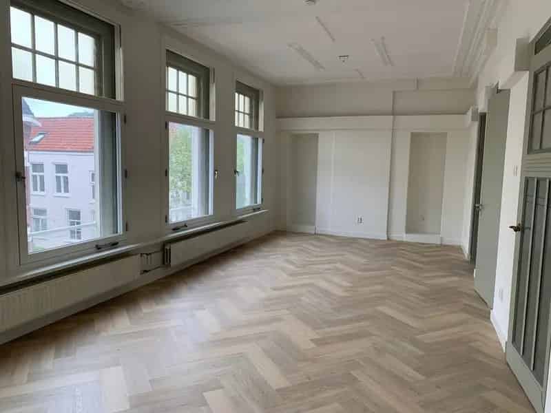Gerenoveerde Bovenwoning Breda Centrum