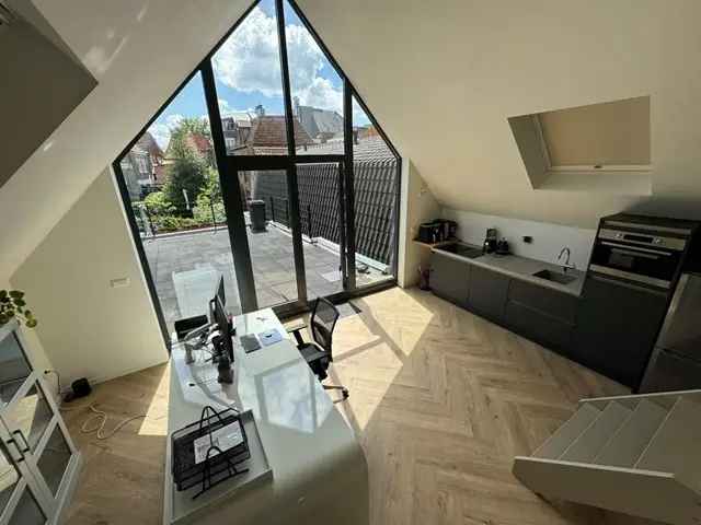 Bovenwoning Hoorn 84m2 2 Kamers te Huur