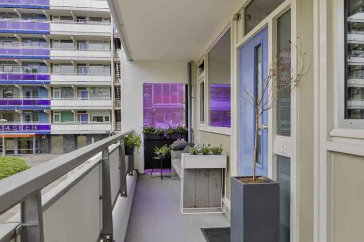 Ruim appartement Amsterdam Noord 3 slaapkamers parkeerplaats balkon